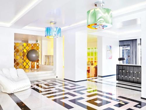 Elegant 1BR Suite with Superb View - image 8