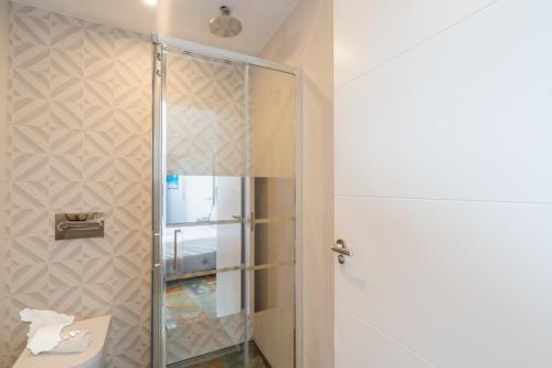 Deluxe Villa image 8