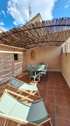 Iekārtas, Maison de Village sur 2 étages à Vénéjan 4 personnes Meublé de tourisme classé 3 étoiles (Maison de Village sur 2 etages a Venejan 4 personnes Meuble de tourisme classe 3 etoiles) in Venejan