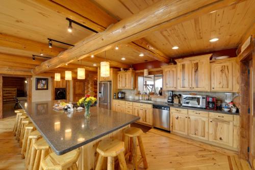 Luxe Lodge in the Tetons for Large Group Retreats! - image 14