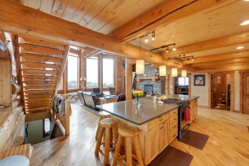 Luxe Lodge in the Tetons for Large Group Retreats! - image 9