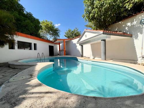 Comodo Alojamiento con Piscina Buena Ubicacion in Mérida, Mexico