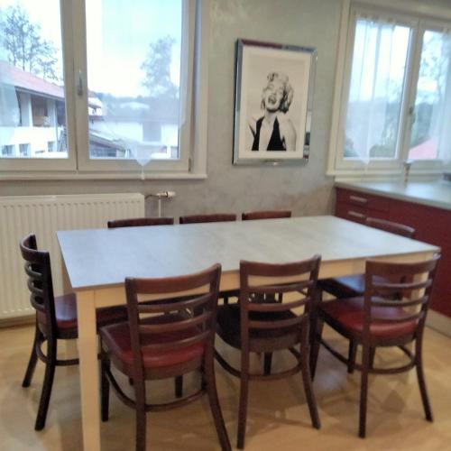 Létesítmények, Grand appartement de 4 Chambres moderne et lumineux, entièrement meublé (Grand appartement de 4 Chambres moderne et lumineux, entierement meuble) in Andelnans