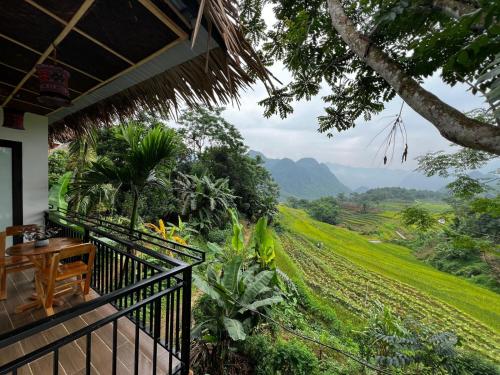 Double Room with Mountain View image 10