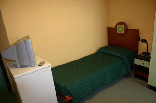 1 twin bed