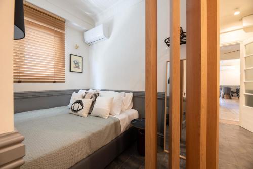 DIOS Zeus Temple View 1 Bedroom Apartment - image 11