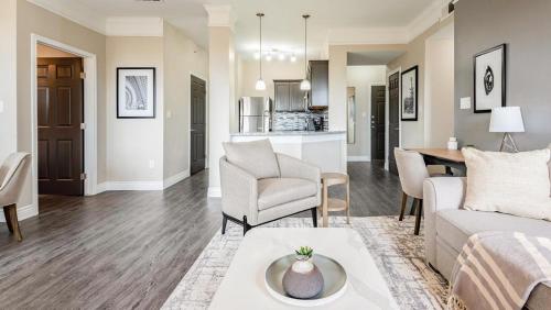 Landing at Ranch at Fossil Creek - 1 Bedroom in North Fort Worth in Fort Worth, USA