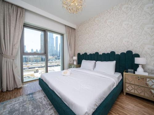 LUXFolio Retreats - Iconic Burj Khalifa View - image 7