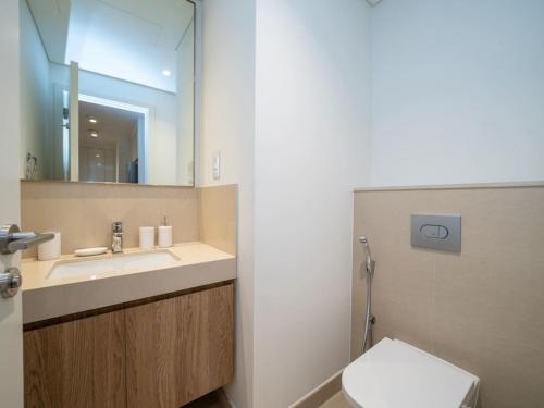 LUXFolio Retreats - Iconic Burj Khalifa View - image 13