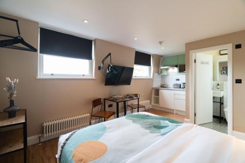 room2 Hammersmith - image 4
