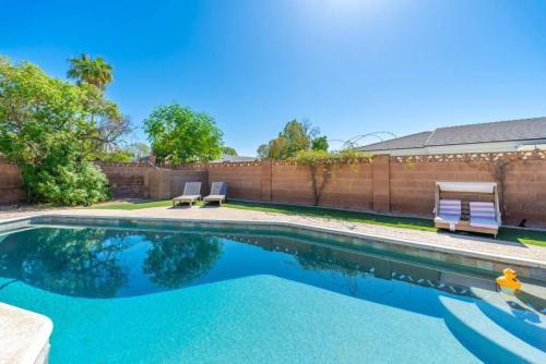 Sunshine, Paradise Escape! Private Pool, Sleeps 12, Финикс (фото 3)