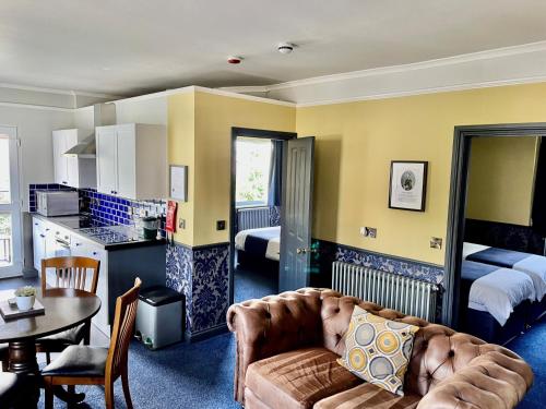 Atlantis Holiday Apartments - image 12