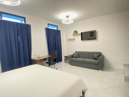 Junior Suite with Balcony room in RIG Colonial Experience
