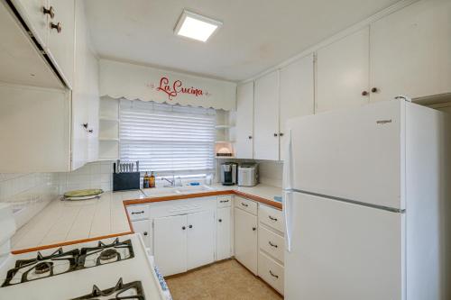 Peaceful Del Rey Oaks Retreat 2 Mi to Beaches! in Del Rey Oaks, USA