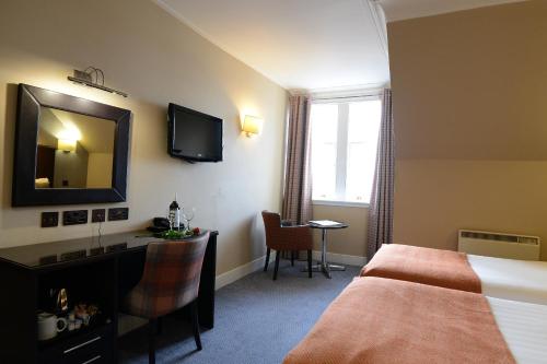 Columba Hotel - image 2