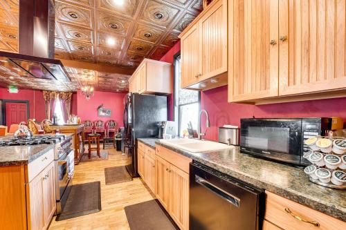 Saloon-Style Prosser Loft in WA Wine Country!