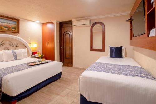 Hotel Arcangel Room Type - Basic Triple Room
