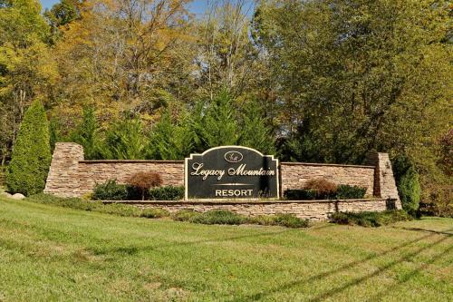 Howling Wolf by Eden Crest Vacation Rentals in Sevierville, USA