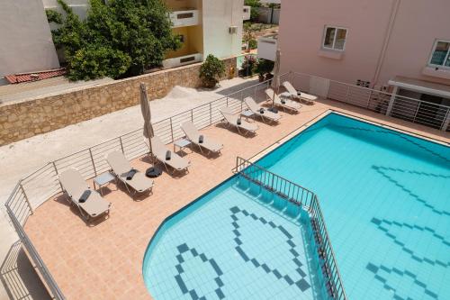 Galaxy Hotel - image 5