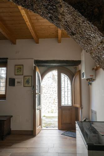 Ieeja, Home at Calascio in Calascio