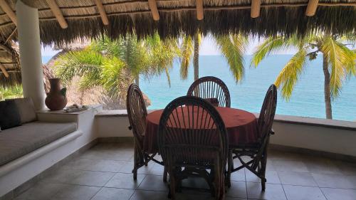 . Bungalows Lydia San Pancho