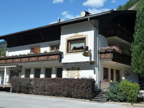 A szálláshely kívülről, Pension Lagler in Heiligenblut városközpont