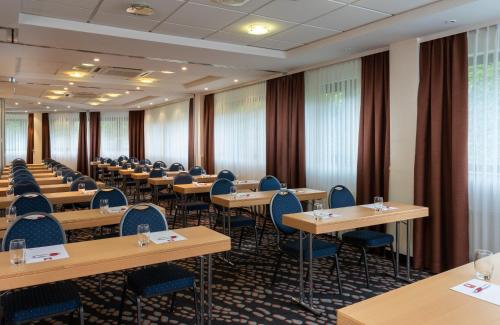 561511795 Leonardo Royal Hotel Baden- Baden