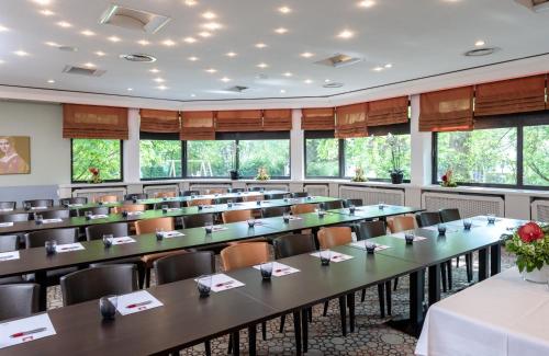 561511829 Leonardo Royal Hotel Baden- Baden