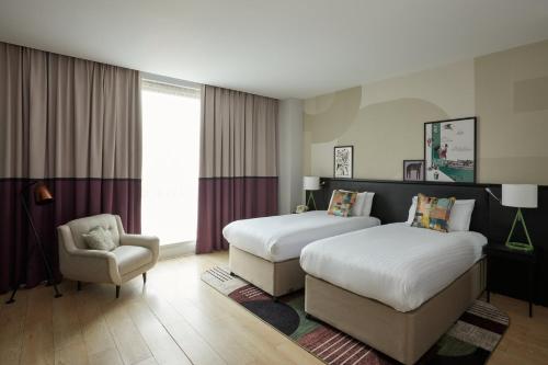 room detail thumbnail 0
