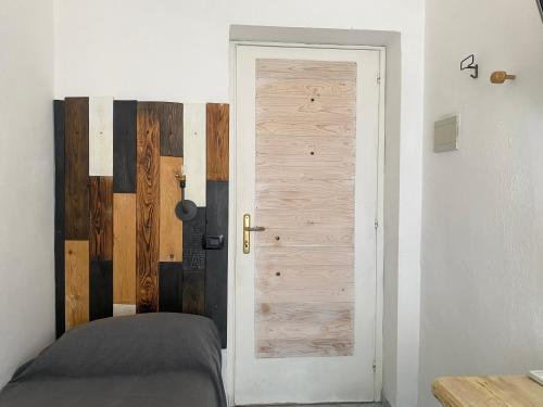 Black Market Hotel - image 6