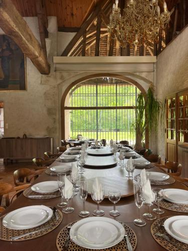 Bankett-terem, Gîte de charme - La Boursicauderie (Gite de charme - La Boursicauderie) in Bleneau