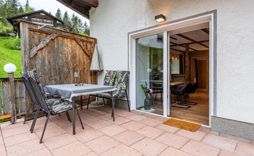 One-Bedroom Apartment with Terrace