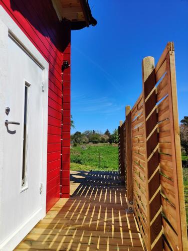 Viesnīcas āriene, Tiny houses Liv & Lea in Fallo