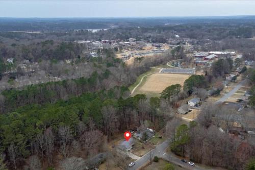 Cozy,Convenient home in Downtown in Acworth, USA