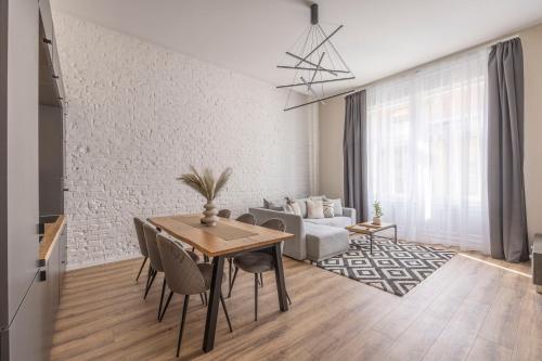 Exclusive Stylish Suite by Prestige Homes next to the Oktogon, Budapest