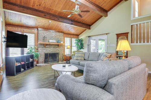 Spacious Lake Granbury Home with Patio and Boat Dock! - image 2