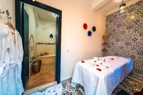 Riad Kiyanjana