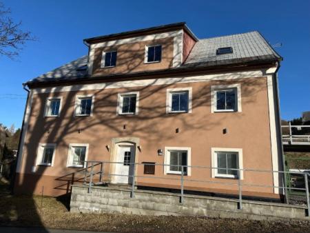 A szálláshely kívülről, Chata Pod Vysokým kamenem (Chata Pod Vysokym kamenem) in Vejprty