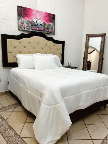 1 queen bed