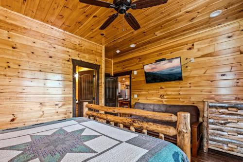 The Majestic Pine Retreat by Stony Brook Cabins in Gatlinburg, USA