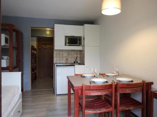 Studio Chamrousse, 1 pièce, 4 personnes - FR-1-340-272 - Location saisonnière - Chamrousse