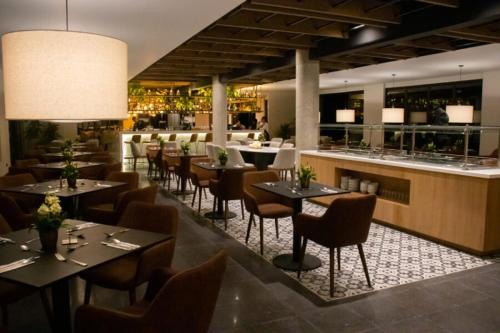 Restaurant, Estelar Recinto Del Pensamiento Hotel Y Centro De Convenciones in Manizales