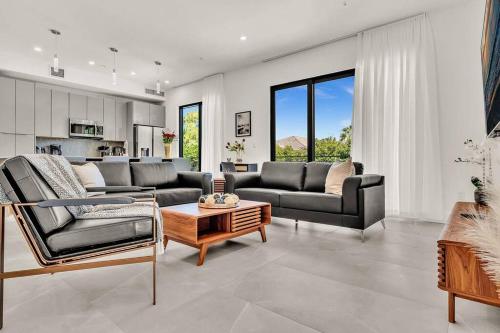 Modern Chic Fort Lauderdale Apartment Near FLL & Beach in Fort Lauderdale, USA