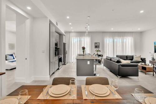 Modern Chic Fort Lauderdale Apartment Near FLL & Beach in Fort Lauderdale, USA