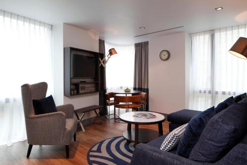 Residence Inn by Marriott London Bridge - image 13