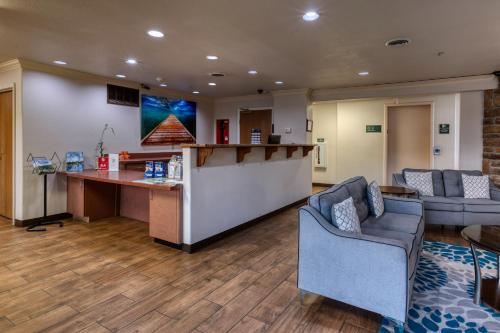 All Towne Suites in St. Robert (Missouri)