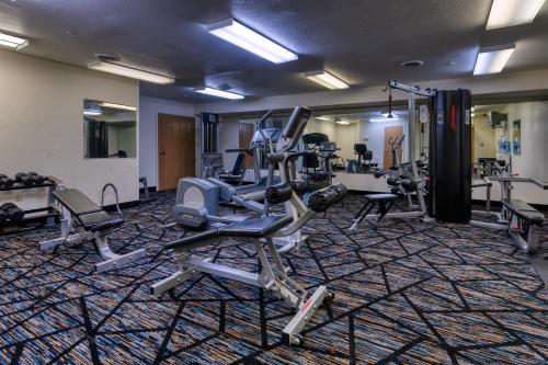 All Towne Suites - image 6