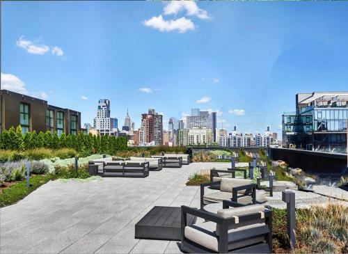 Large 1 Bedroom - Private Balcony - Luxury Building - Manhattan, New York (photo 6)