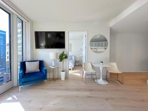 Large 1 Bedroom - Private Balcony - Luxury Building - Manhattan, New York (photo 2)