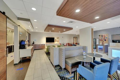 外部景觀, Holiday Inn Express Hotel & Suites Beatrice By IHG in 阿比特麗斯